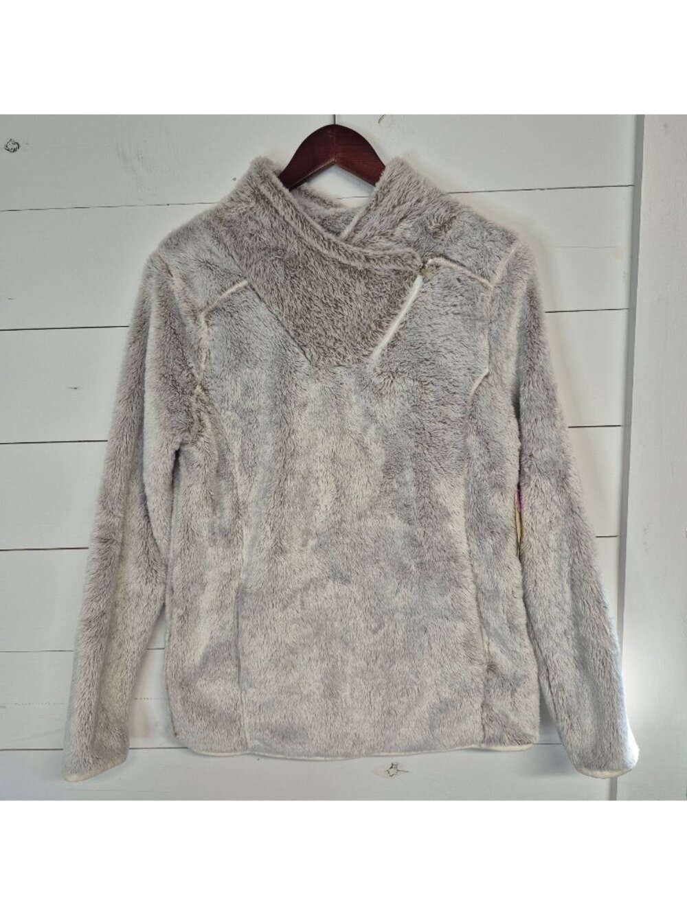 St. Johns Bay Womens Faux Fur Pullover Jacket Small Taupe Shadow Plush Long Slee